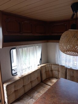 Prodám karavan bürstner Lux - 16