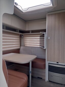 karavan Bürstner 490TL,22'Podlahové vytápění,Mover,Švýcarsk - 16