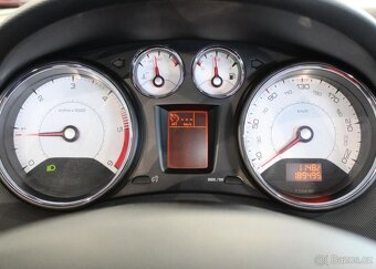 Peugeot 308 2.0 HDi 103 kW Cabrio Kamera / nafta manuál - 16
