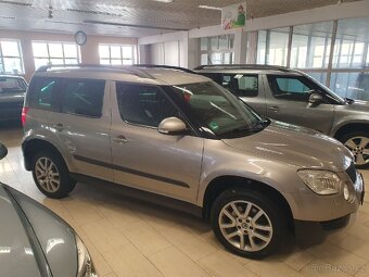 Škoda Yeti 2,0TDI CR 125kW 4x4 r.v.2011 xenony webasto - 16
