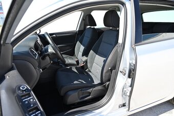 Volkswagen Golf VI 1.4TSI 90KW Style 3/2012 - 16