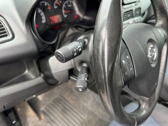 Opel Combo LIFE 1.6CDTi 77kW 2013 5míst 2xŠOUPAČKY - 16