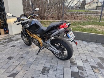 Aprilia Shiver 750 - 16