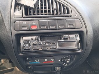 Citroën Saxo 1.1/44 kW/2000 - 16