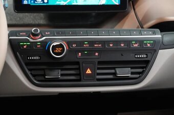 BMW i3, i3,120Ah,TEPELNÉ ČER,DPH,37TKM - 16