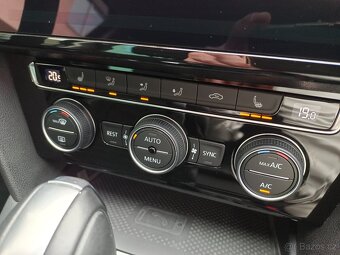 VW Passat B8 2.0TDI 140kW DSG 82tkm Matrix Tažné ACC Keyless - 16