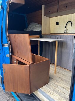 Mercedes Benz Sprinter - obytná dodávka - 16