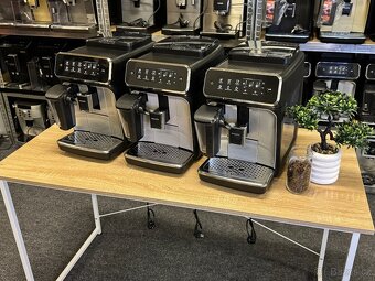 Kávovar Philips EP3246 LatteGo - 16