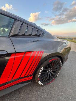 FORD MUSTANG - 16
