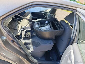 Toyota Corolla 1.6i 97kw, r.2019, klima, 1. majitel - 16