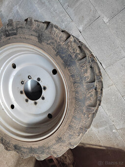 Traktor Massey Fergusson MF 5713S Dyna4 - 16