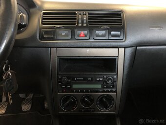 VOLKSWAGEN BORA 1.6i - 16