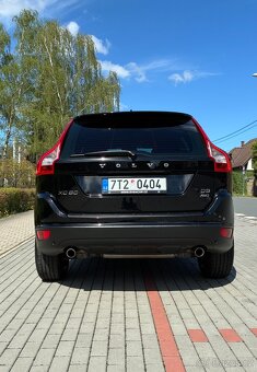 VOLVO XC60 2,4D 4x4 AWD, AUT., 143 kW - 16
