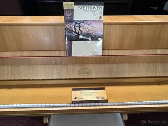 Menší piano May - Berlín se zárukou 2 roky, doprava zdarma. - 16