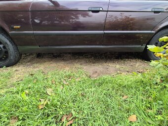 Dily z auta  sedan e34 bmw - 16