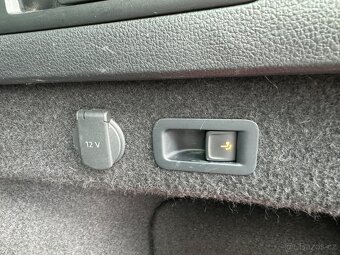 Volkswagen Passat GTE 1.4TSI PHEV top výbava a stav - 16