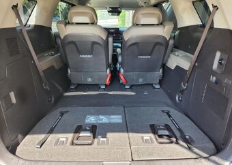 Kia Carnival 2.2-NOVÝ MODEL-7míst - 16