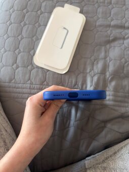 MagSafe kryty na iPhone 16 Plus - 16