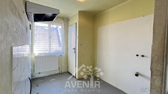 Prodej zemědělská usedlost, 180 m2 - Bílsko u Hořic - 16