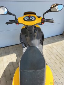 Skútr YUKI ZN-125 - 16
