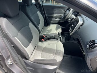 RENAULT CAPTUR 1.5 DCi 1.MAJITEL TAŽNÉ PDC 69000KM TEMPOMAT - 16