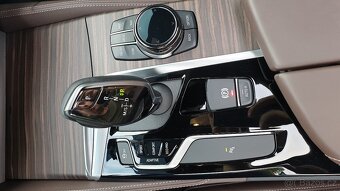 BMW 530xd, M-Paket, 1. majitel, TOP stav a výbava - 16