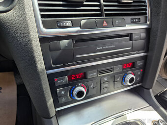 Audi Q7  4.2 TDI V8 Quattro S-Line 7-míst Webasto - 16