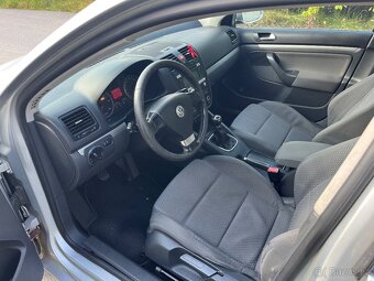 Volkswagen Golf 5 Variant 2.0 TDi Rok 2008 - 16