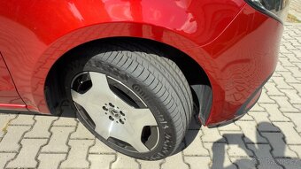 Model MERCEDES BENZ MY25 V300d AMG 4Matic AVANGARDE - 16