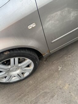 Prodám Audi a4b6 - 16