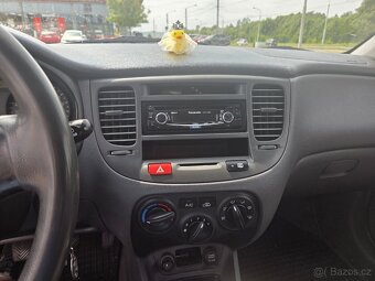Kia Rio 1.4 71 kw - 16