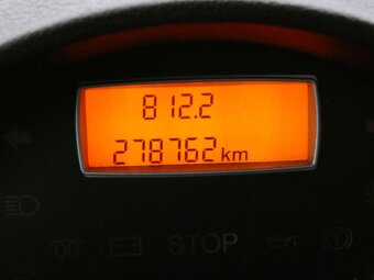 Peugeot 807 2.2 HDI xenony - 16