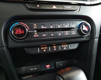 Kia Ceed SW 1.6 CRDi 100KW MHEV Gold A/T - 16