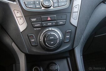 Hyundai Santa Fe 2.0 CRDi VGT 4x4 - 16