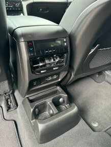 Jeep Grand Cherokee, 3.6, Laredo, 4x4, 2022 - 16