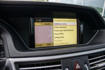 Mercedes-Benz E trieda Sedan 350 CDI BlueEFFICIENCY Elegance - 16
