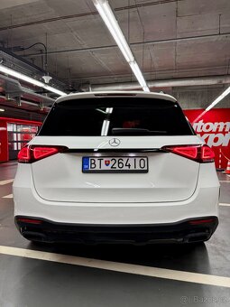 Mercedes-Benz GLE 300d 4MATIC AMG Night - 16