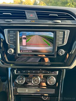 ► VW TOURAN 1.4 TSI HIGHLINE ACC-KAMERA-ERGOACTIV-APP - 16