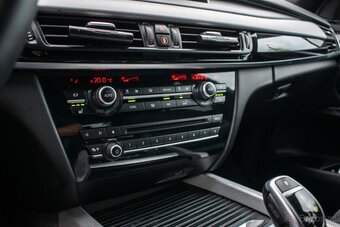 BMW X5 xDrive40d A/T, 230kW (2017) - 16
