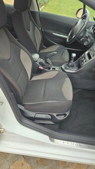 Peugeot 308 1,6HDi - 16
