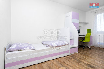 Pronájem bytu 3+1, 72 m², Pardubice, ul. Věry Junkové - 16