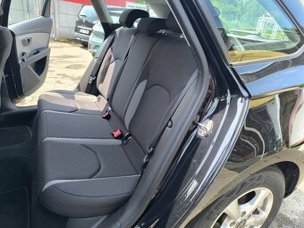 Seat Leon 1.6 TDi Reference,Klima,Temp,ALu,1 majitelka+kola - 16