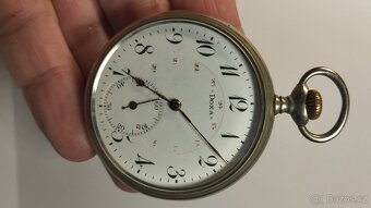 Zachovalé kapesní značkové hodinky DOXA s medailema - 16