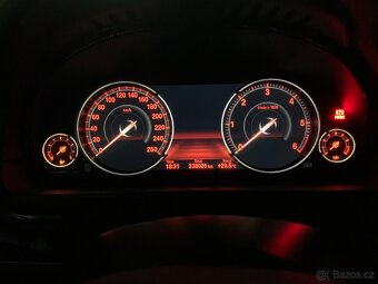 Prodám BMW F11 520d X- Drive, 135 KW ,rv. 2014, kombi - 16