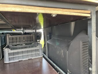 Vestavba na spaní do VW T5/T6 s kvalitní matrací - 16