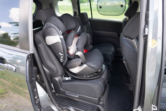 Mazda 5 1.8L 85kw, VESTAVBA, dvoje kola - 16