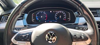 VW Passat 2020 BiTDI 240k R-Line 4x4 CZ Autorizovaný Servis - 16
