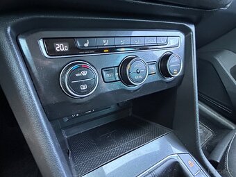 Volkswagen Tiguan 2.0TDi/MANUÁL/MASÁŽE/PO STK - 16