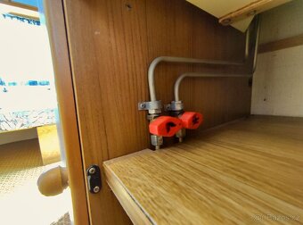 OBYTNÝ PŘÍVĚS ADRIA 415 PRO 4 OSOBY - 16