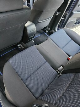 Mazda 3 Sedan 1.6 benzin 77 kW r.v. 2006, 158.000 km - 16
